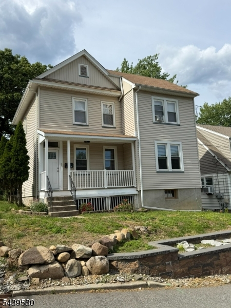 41 Outlook Ave Property Photo 1