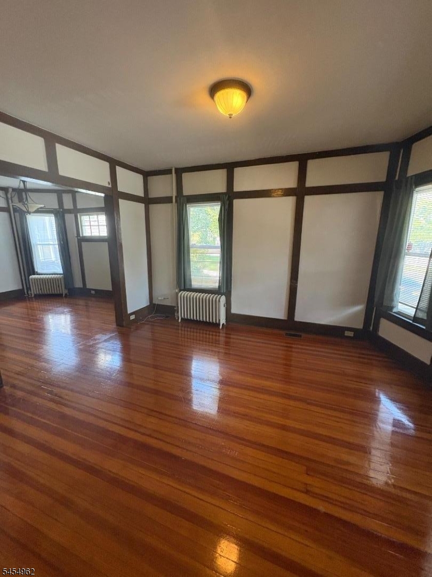 17 N Doughty Ave Property Photo 3