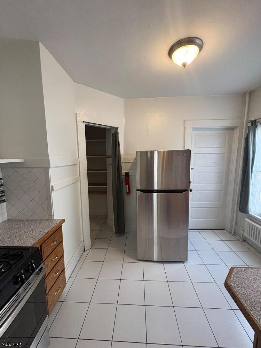 17 N Doughty Ave Property Photo 7