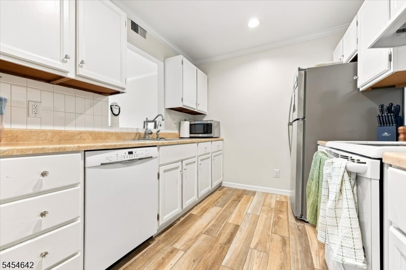 971 Bloomfield Ave C-1 Property Photo 2