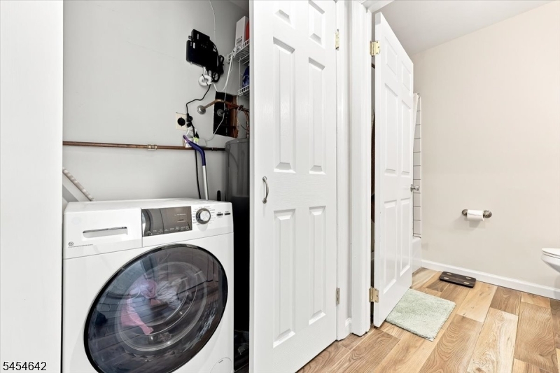 971 Bloomfield Ave C-1 Property Photo 5