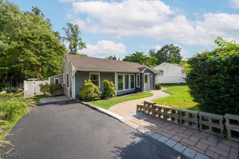 19 Apache Trl Property Photo 3