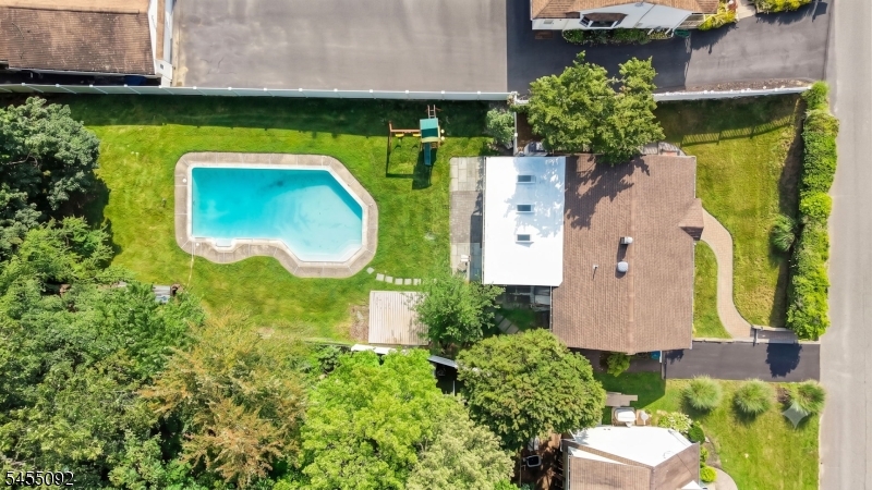 19 Apache Trl Property Photo 8