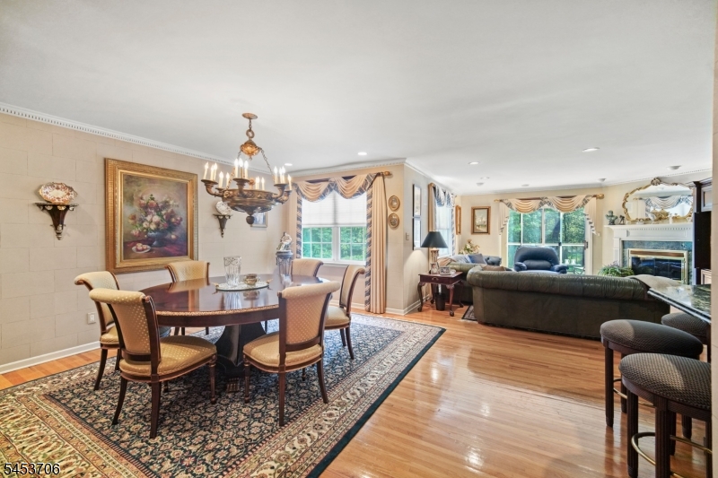 21 Berkeley Square Condo 21 Property Photo 14