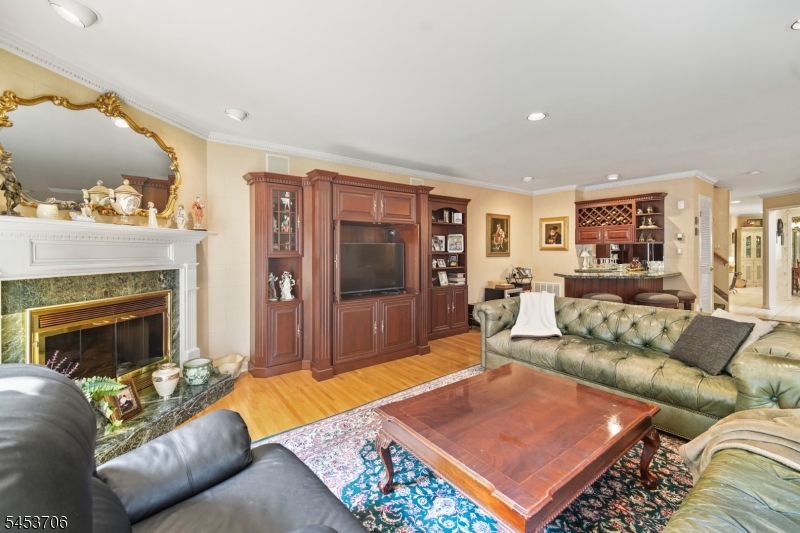 21 Berkeley Square Condo 21 Property Photo 20