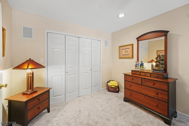 21 Berkeley Square Condo 21 Property Photo 33