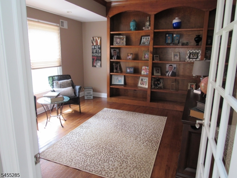 5 Pilgrim Ct Property Photo 8