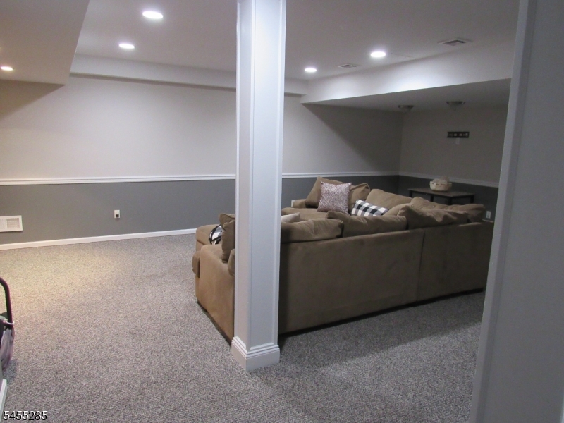 5 Pilgrim Ct Property Photo 23