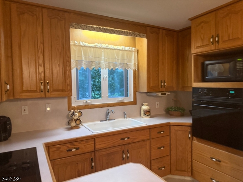3 Illinois Trl Property Photo 5