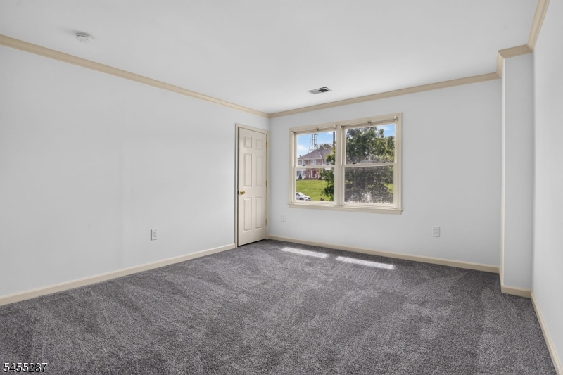 1114 Van Arsdale Dr Property Photo 24