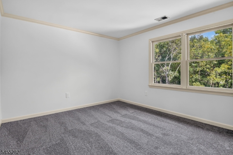 1114 Van Arsdale Dr Property Photo 25