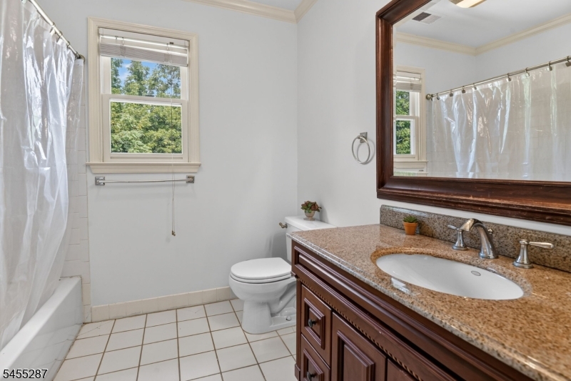1114 Van Arsdale Dr Property Photo 26