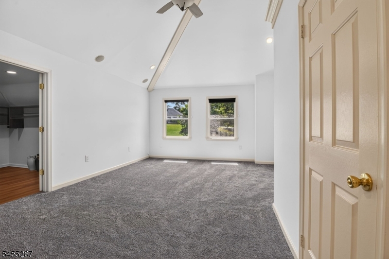 1114 Van Arsdale Dr Property Photo 27