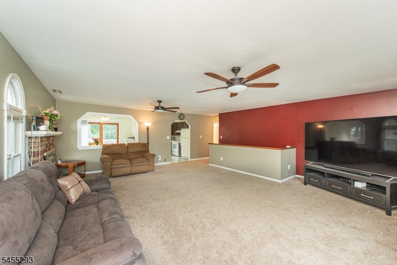 1 James Dr Property Photo 9