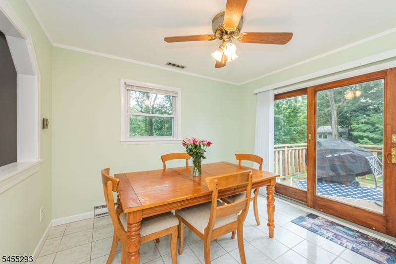 1 James Dr Property Photo 18