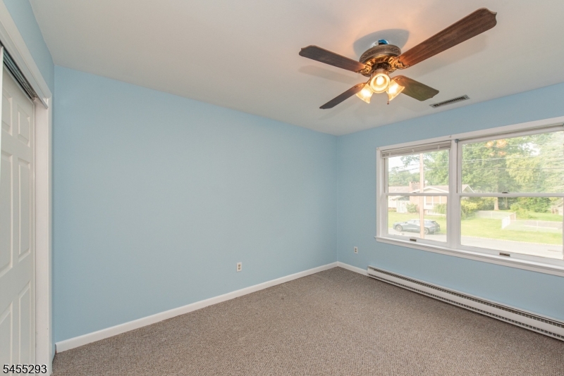 1 James Dr Property Photo 22