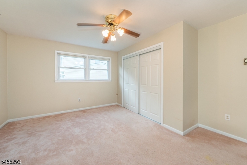 1 James Dr Property Photo 24