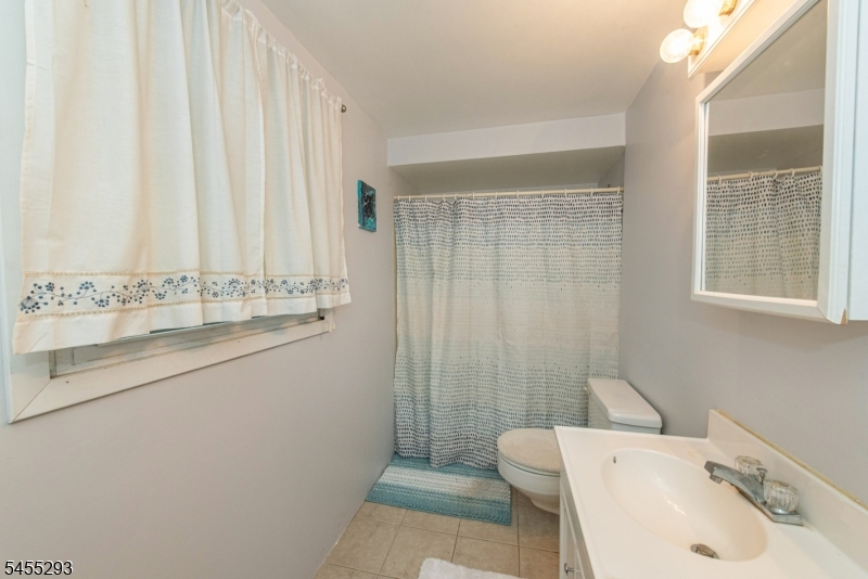 1 James Dr Property Photo 31