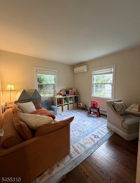 837 Circle Property Photo 6