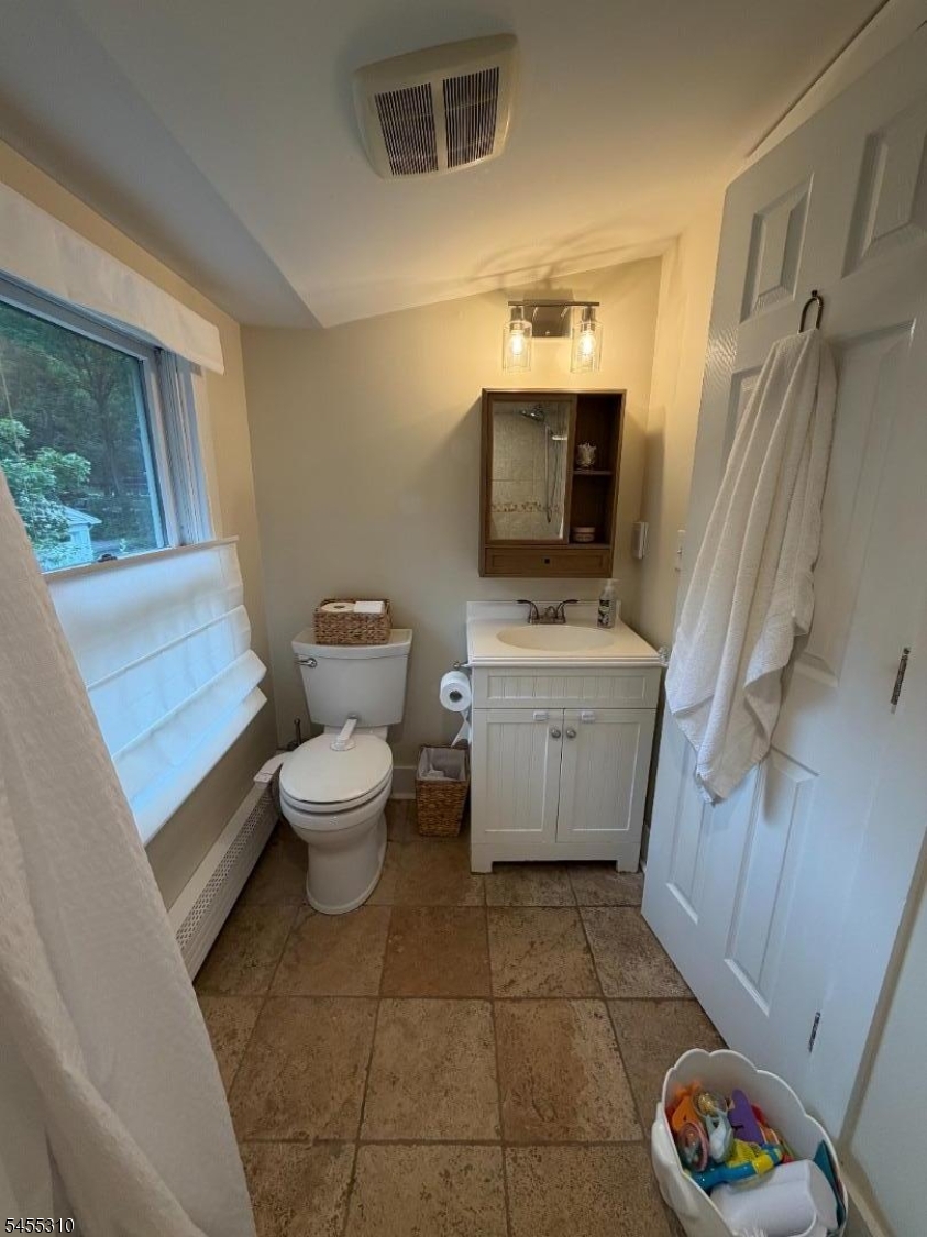 837 Circle Property Photo 13