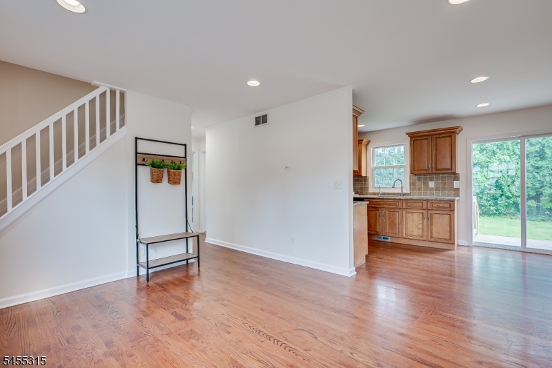 23 Mayfield Pl Property Photo 11
