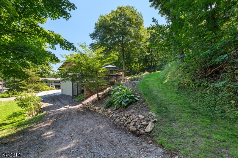 4 Glen Rd Property Photo 30