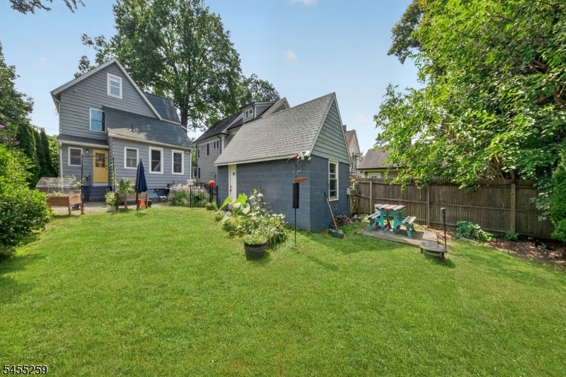 46 Greenwood Ave Property Photo 43