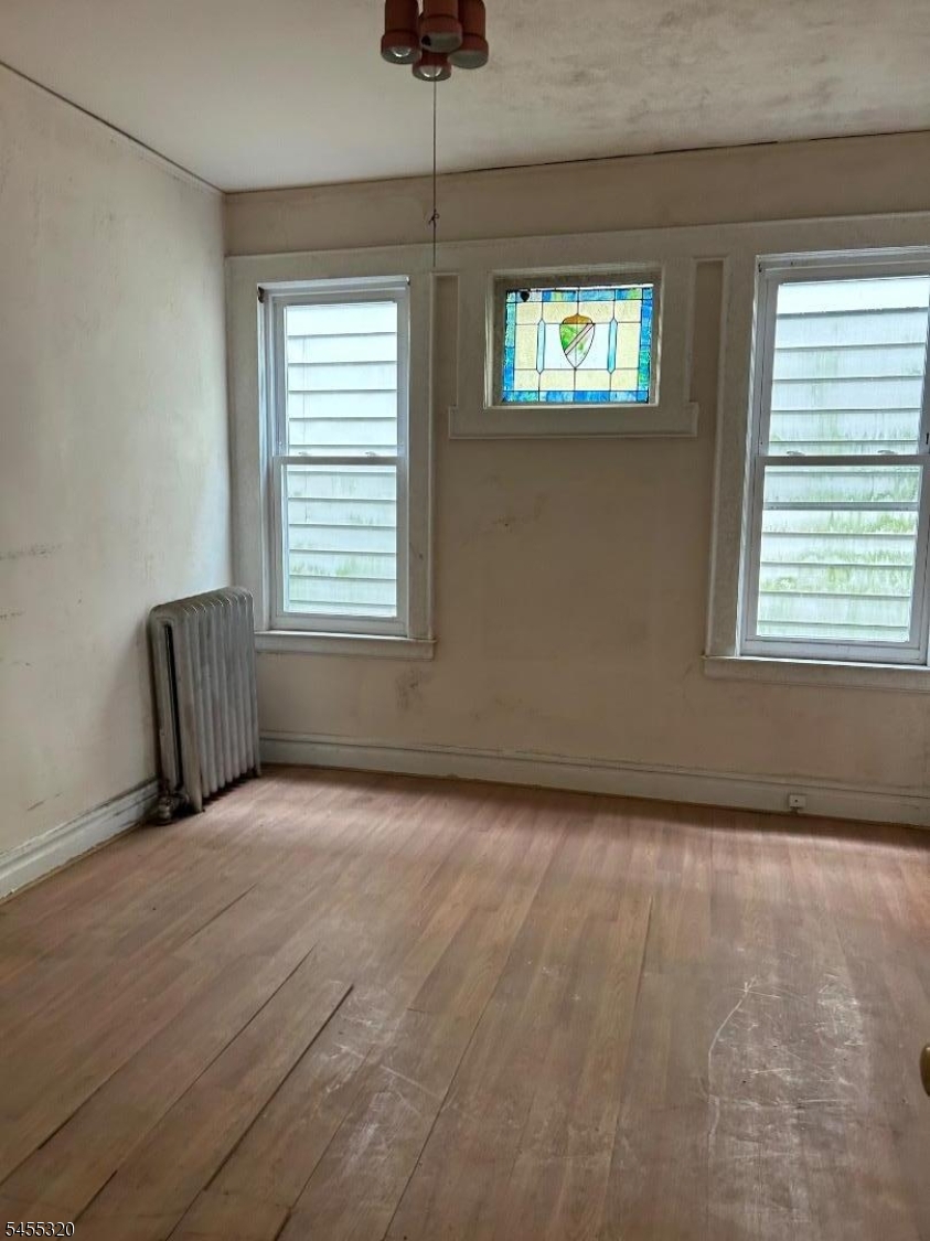 46 Rose Ter Property Photo 6