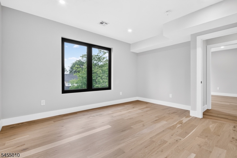 34 Amelia Ave Property Photo 18