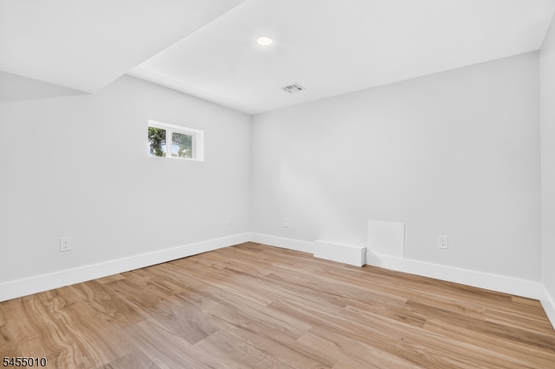 34 Amelia Ave Property Photo 23