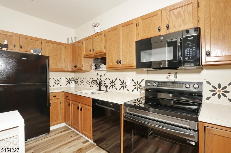 2 Richmond Roadsuite222 222 Property Photo 12