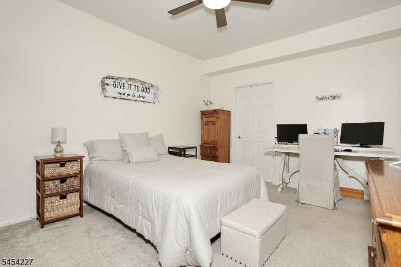 2 Richmond Roadsuite222 222 Property Photo 18
