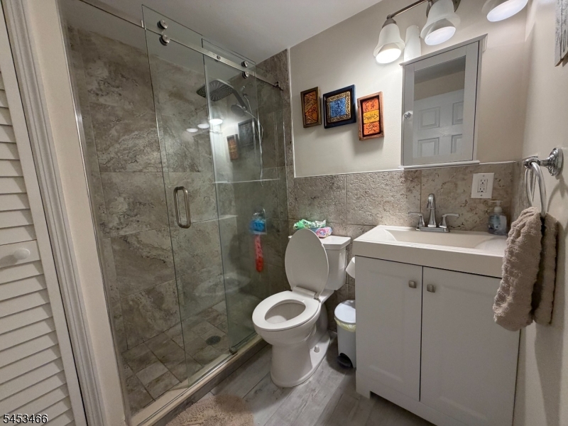 413 Pine St Property Photo 22