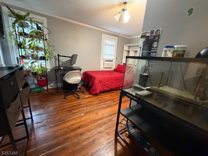 413 Pine St Property Photo 26