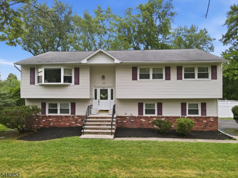20 Arnold Dr
