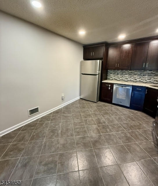 36 Fisher Dr Property Photo 7