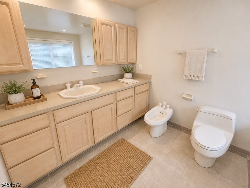 676 Bloomfield Ave 2 Property Photo 15