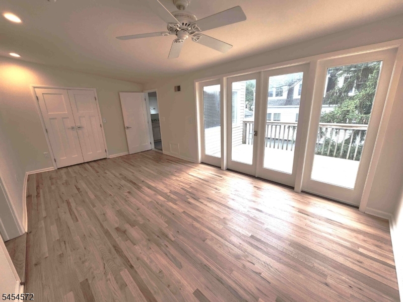 676 Bloomfield Ave 2 Property Photo 17