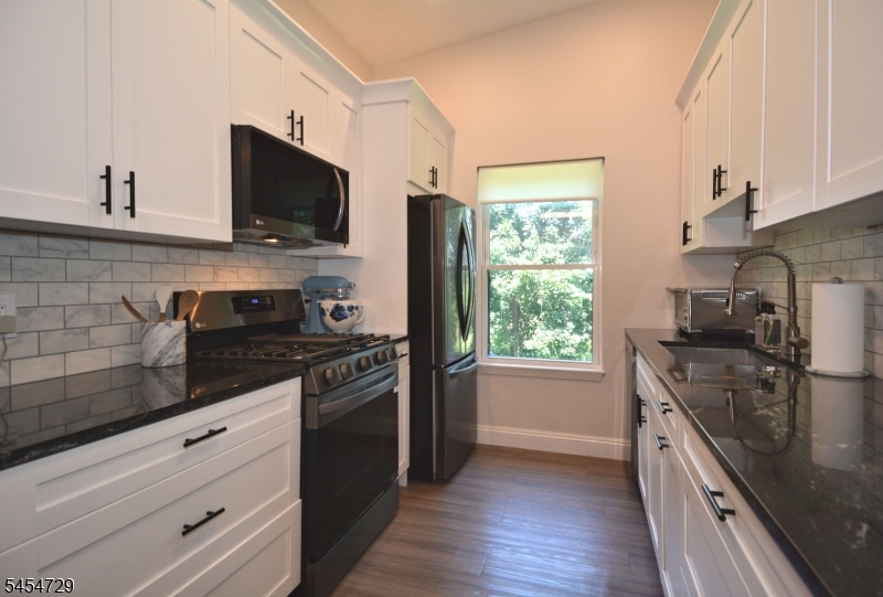 816 Spruce Hills Dr 816 Property Photo 1
