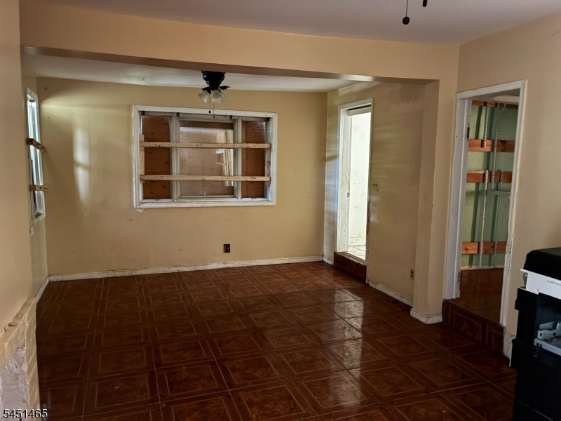 145 Ward St Property Photo 7