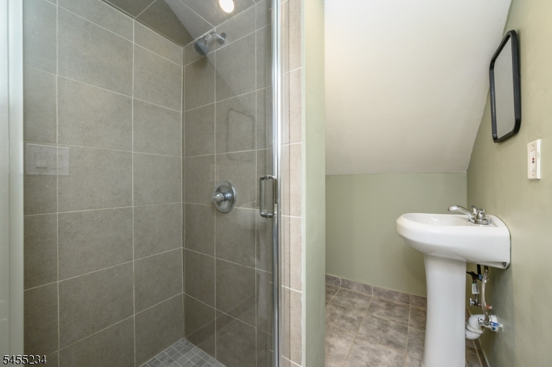 304 Myrtle Ave Property Photo 35