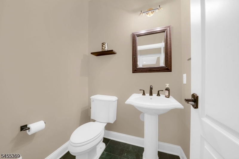 189 Western Ave Property Photo 17