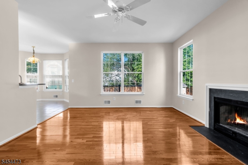 10 Sutton Ct Property Photo 24