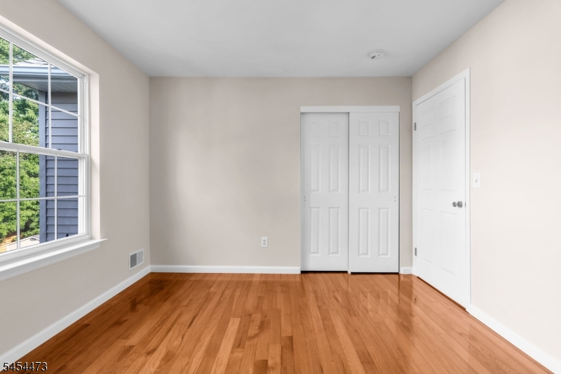 10 Sutton Ct Property Photo 37