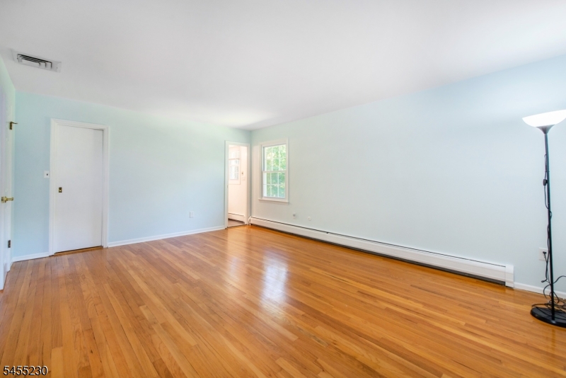 14 Winding Way Property Photo 17