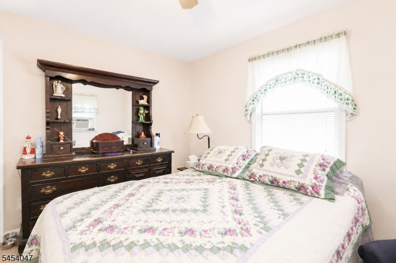 67 Greenbrook Rd Property Photo 18
