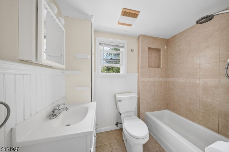 926 N Washington Ave Property Photo 24