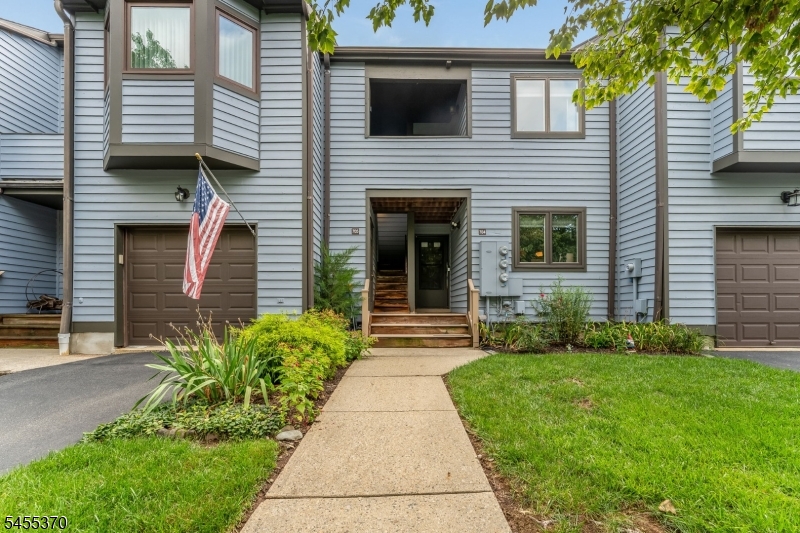 705 Clark Cir Property Photo 1