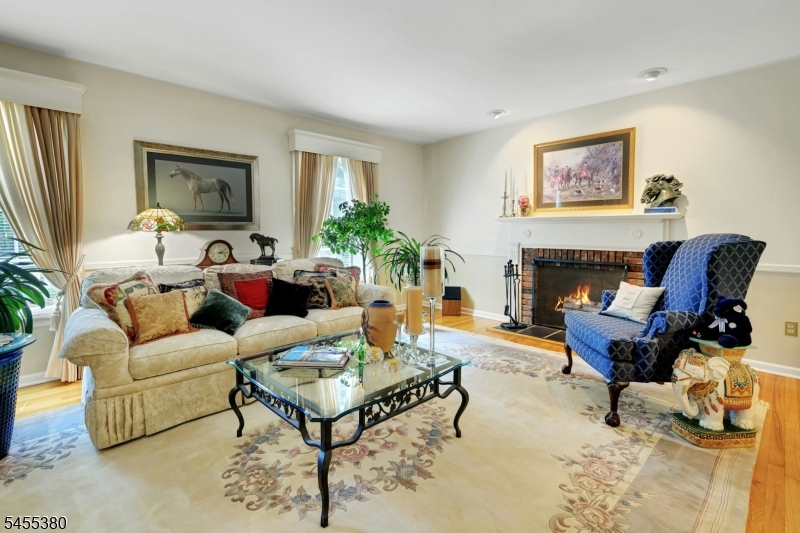8 High Ridge Rd Property Photo 4