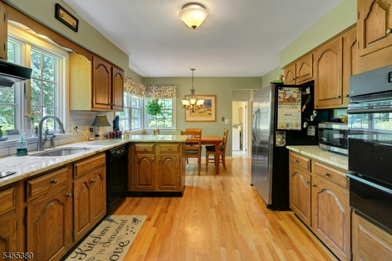 8 High Ridge Rd Property Photo 9